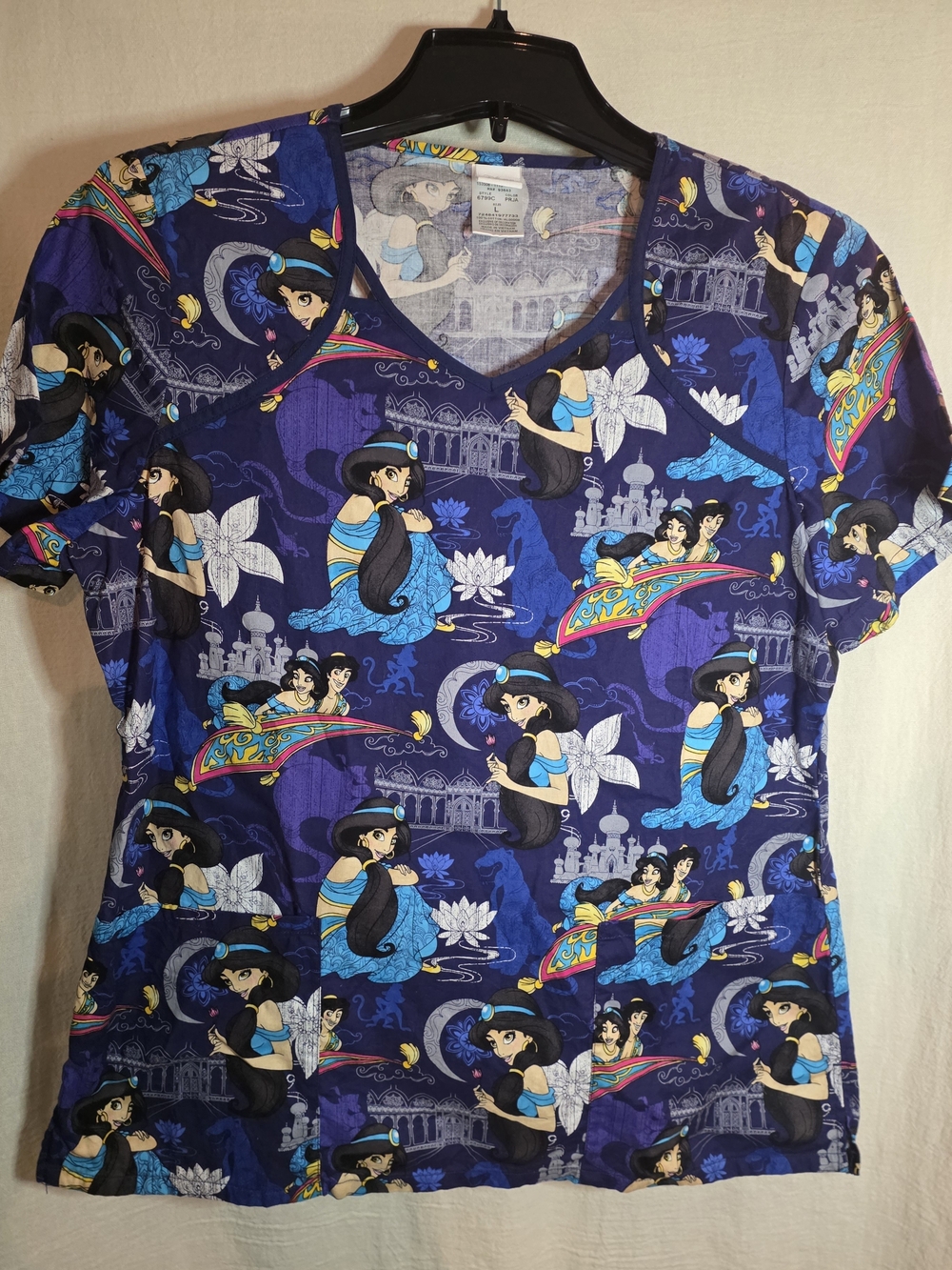 Disney Aladdin Princess Jasmine Women's Scrub Top Large